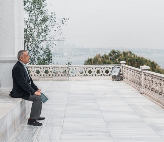 4 Key Ways To Retire Early & Comfortably 4 Key Ways To Retire Early And Comfortably